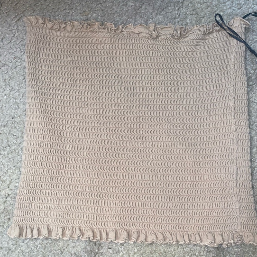 H&M cream ruched crop top